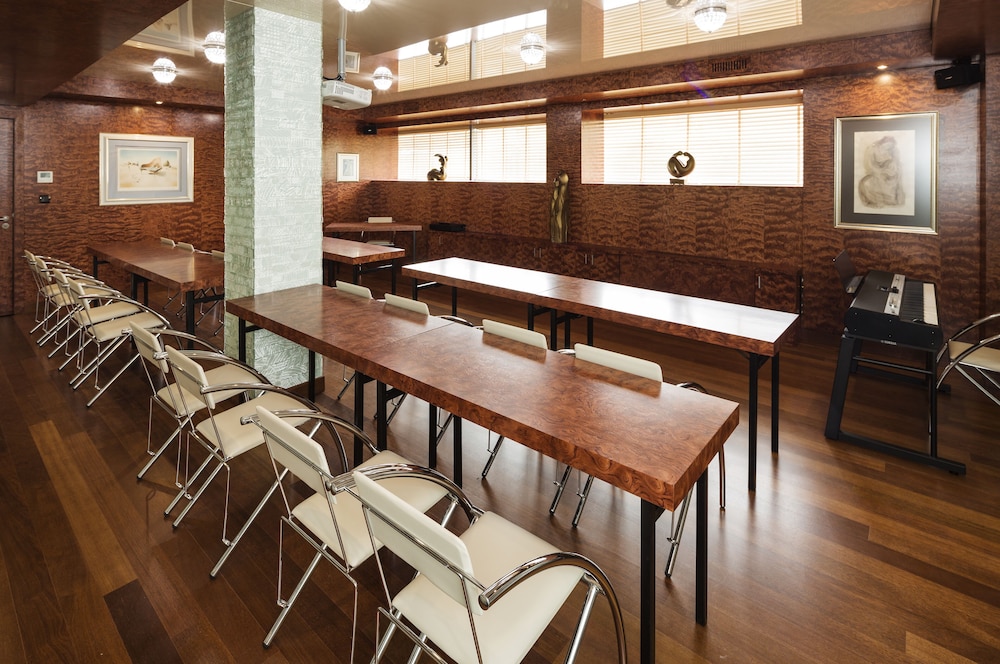 Hotel Anel — Restaurant & bars in Sofia, Sofia (province)