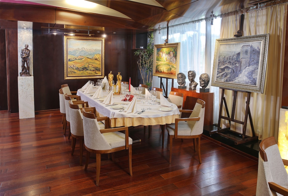 Hotel Anel — Restaurant & bars in Sofia, Sofia (province)
