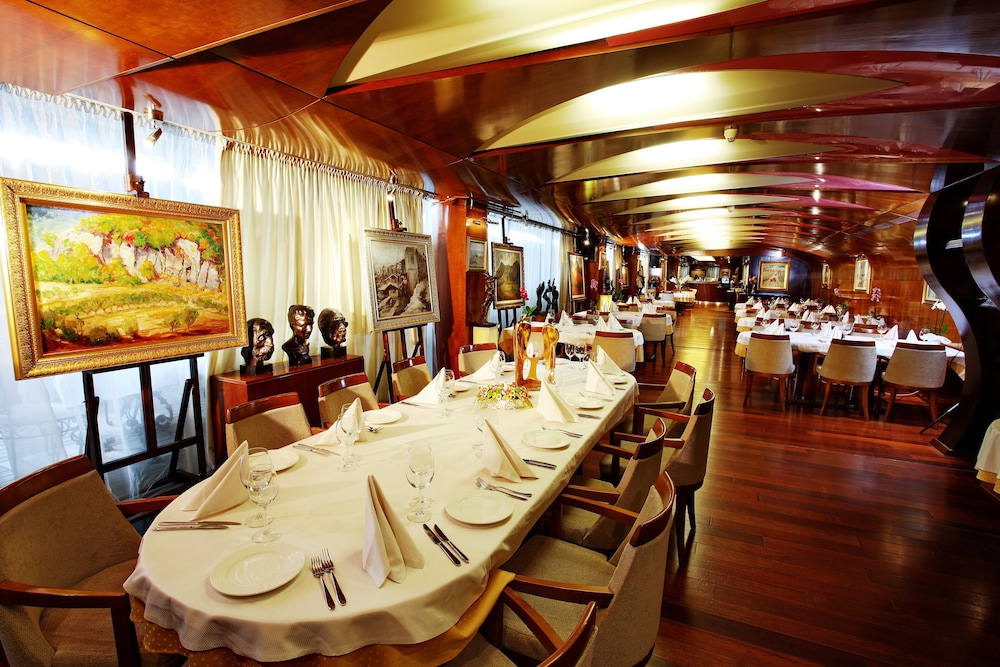 Hotel Anel — Restaurant & bars in Sofia, Sofia (province)