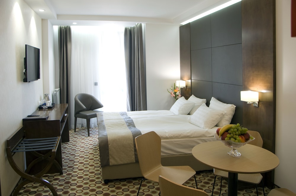 Central Hotel Sofia — Hotel rooms in Sofia, Sofia (province)