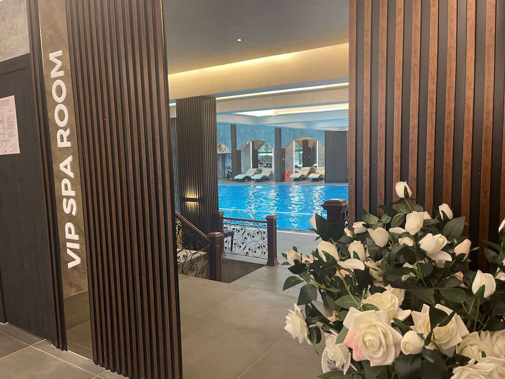 Ramada by Wyndham Sofia City Center — Spa in Sofia, Sofia (province)
