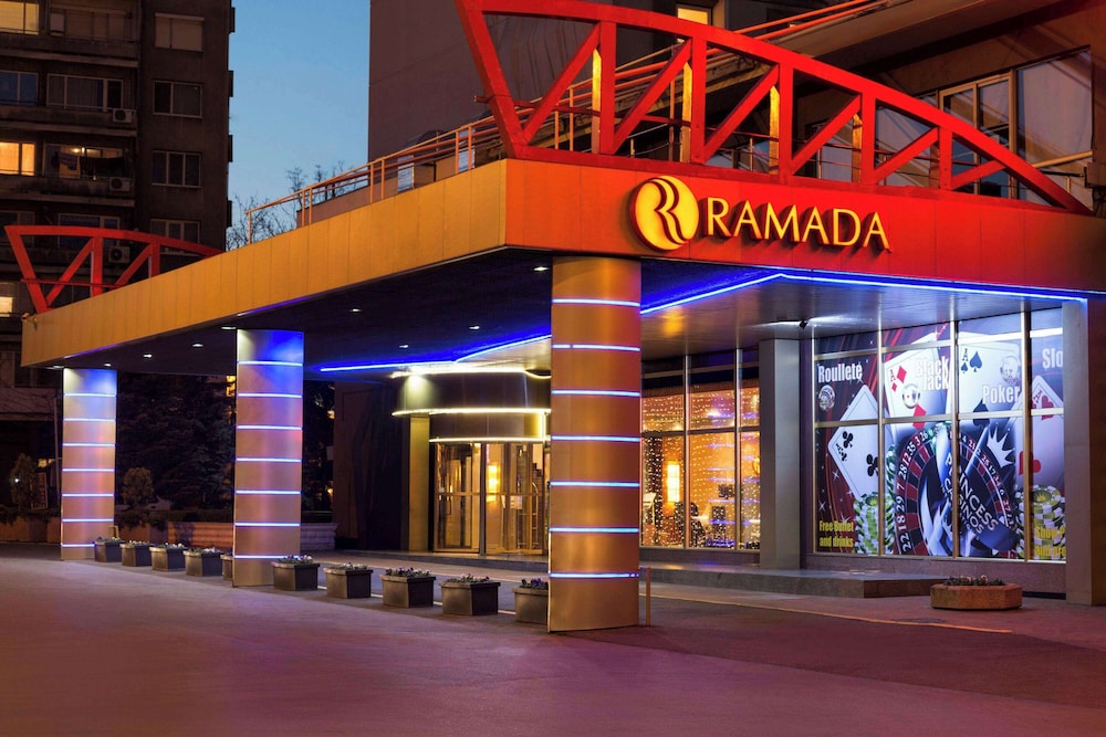Ramada by Wyndham Sofia City Center — Hotel building in Sofia, Sofia (province)