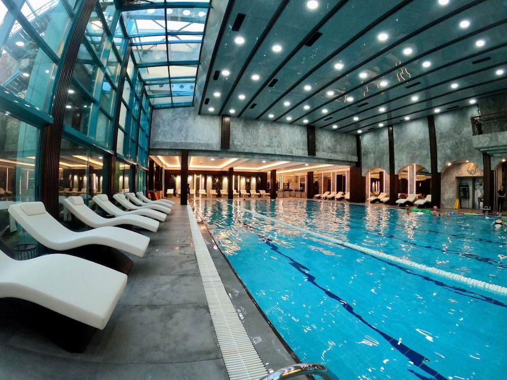 Ramada by Wyndham Sofia City Center — Swimming pool in Sofia, Sofia (province)
