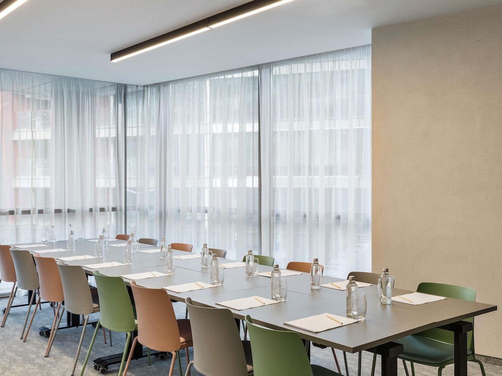 Mercure Sofia City — Hotel building in Sofia, Sofia (province)