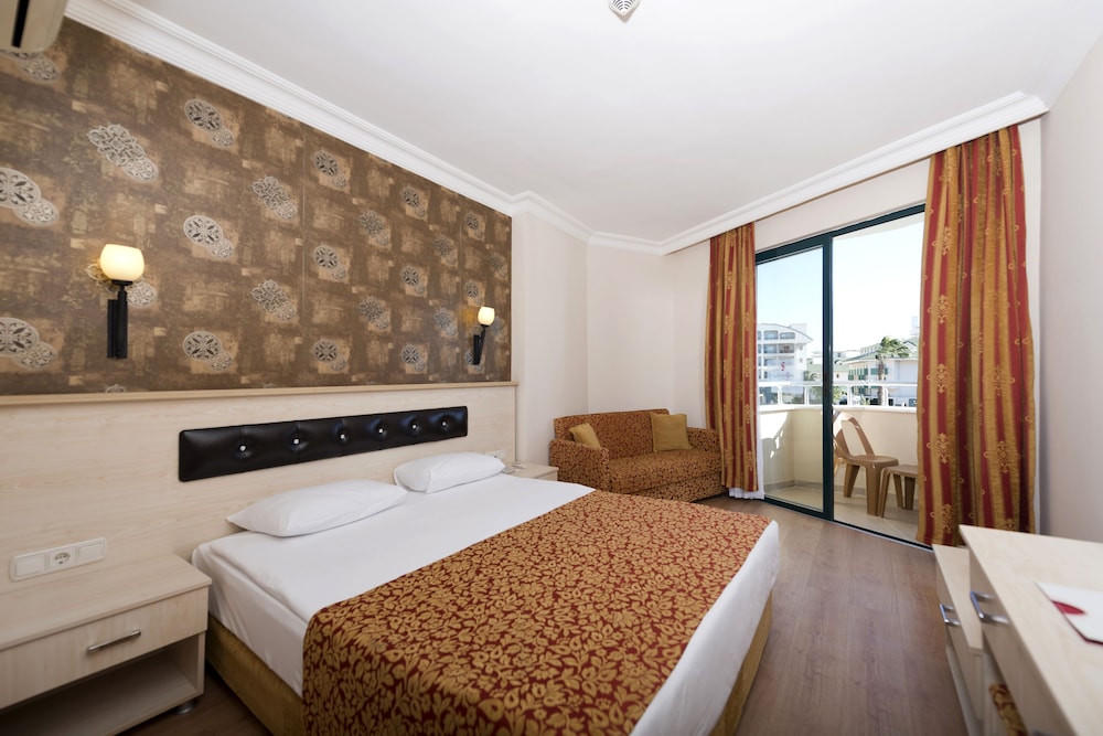 Grand Seker Hotel - All Inclusive — Hotel rooms in Side