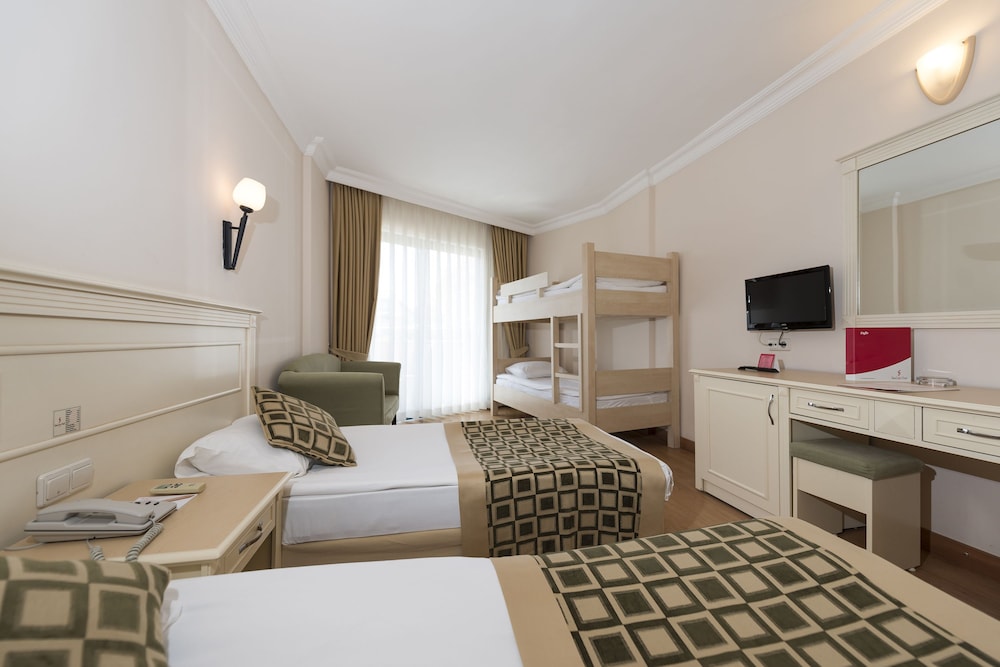 Grand Seker Hotel - All Inclusive — Hotel rooms in Side