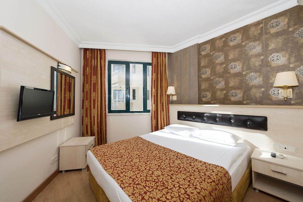 Grand Seker Hotel - All Inclusive — Hotel rooms in Side