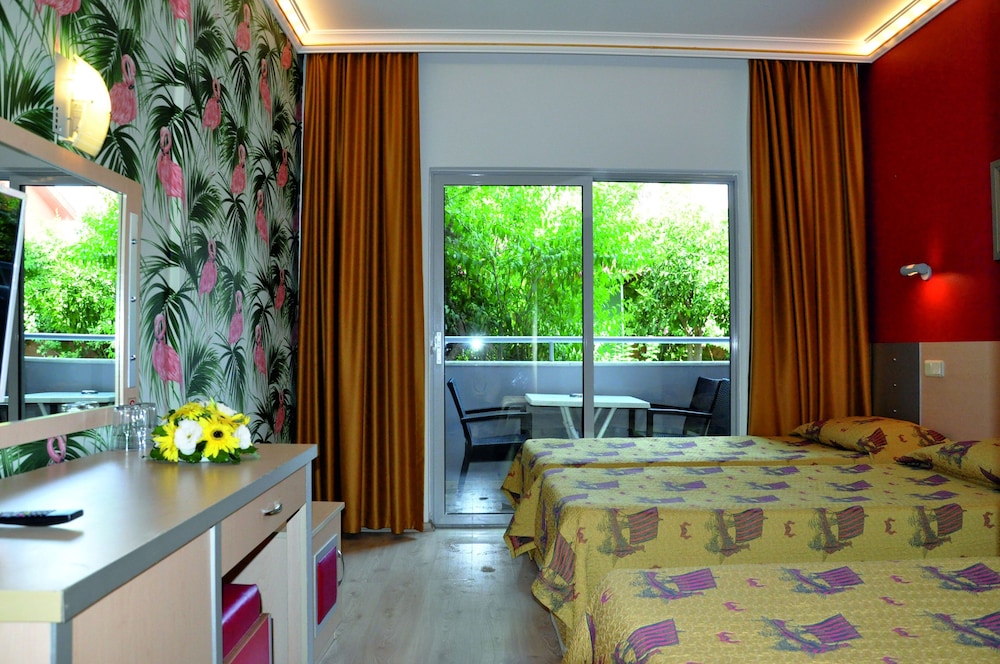 Grand Viking Hotel - All Inclusive — Hotel rooms in Kemer
