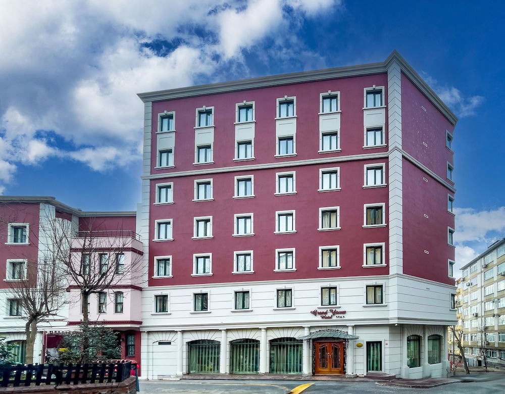 Grand Yavuz Hotel