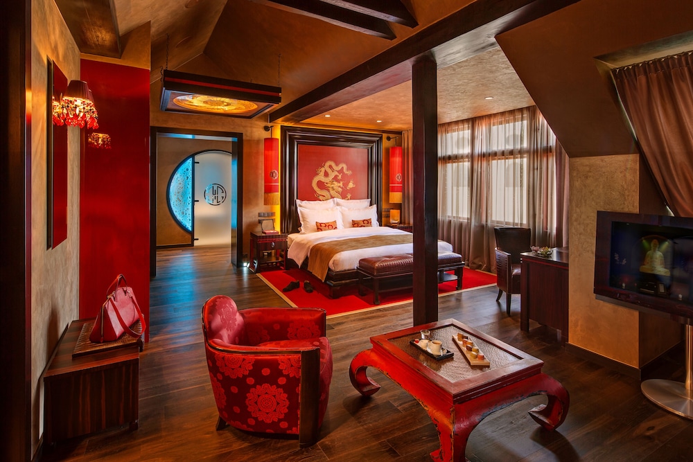 Buddha-Bar Hotel Prague — Hotel rooms in Prague, Prague