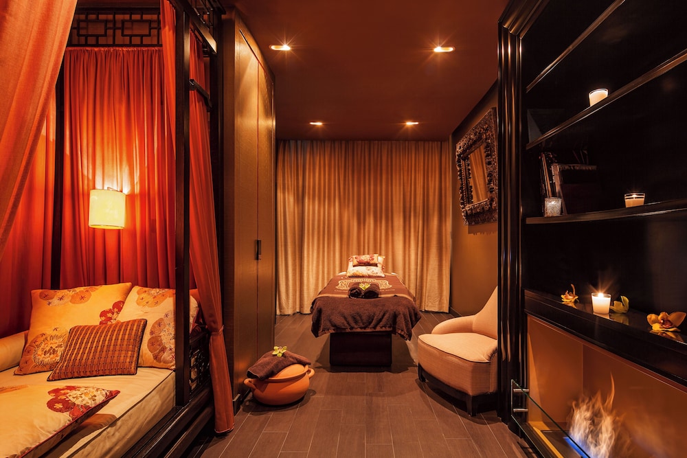 Buddha-Bar Hotel Prague — Hotel rooms in Prague, Prague
