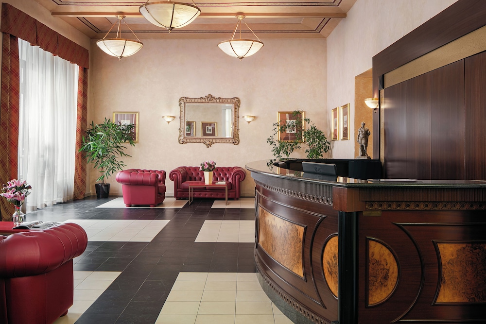 Hotel Caesar Prague — Hotel building in Prague, Prague