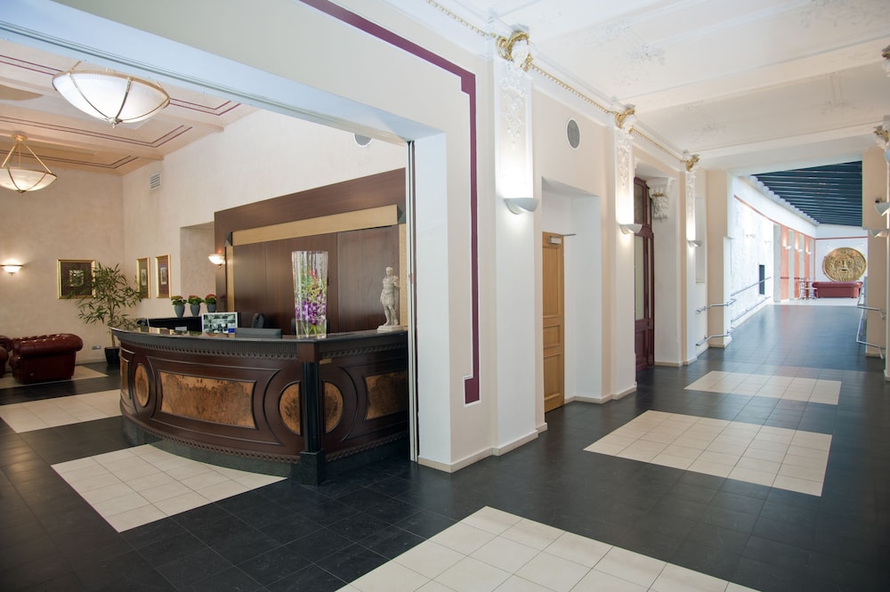 Hotel Caesar Prague — Hotel building in Prague, Prague