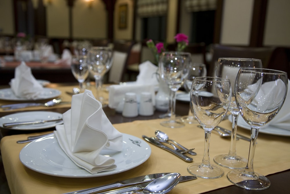 Gulhanepark Hotel & Spa — Restaurant & bars in Istanbul, Istanbul