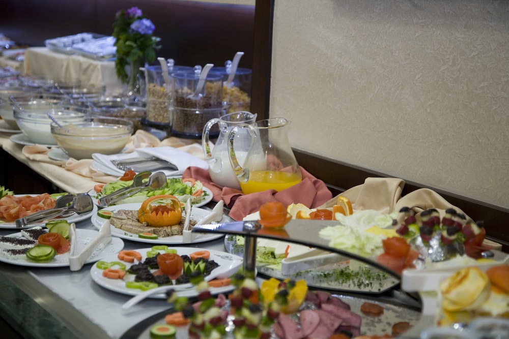 Gulhanepark Hotel & Spa — Restaurant & bars in Istanbul, Istanbul