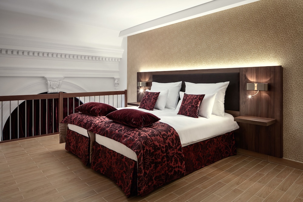 Michelangelo Grand Hotel Prague — Hotel rooms in Prague, Prague