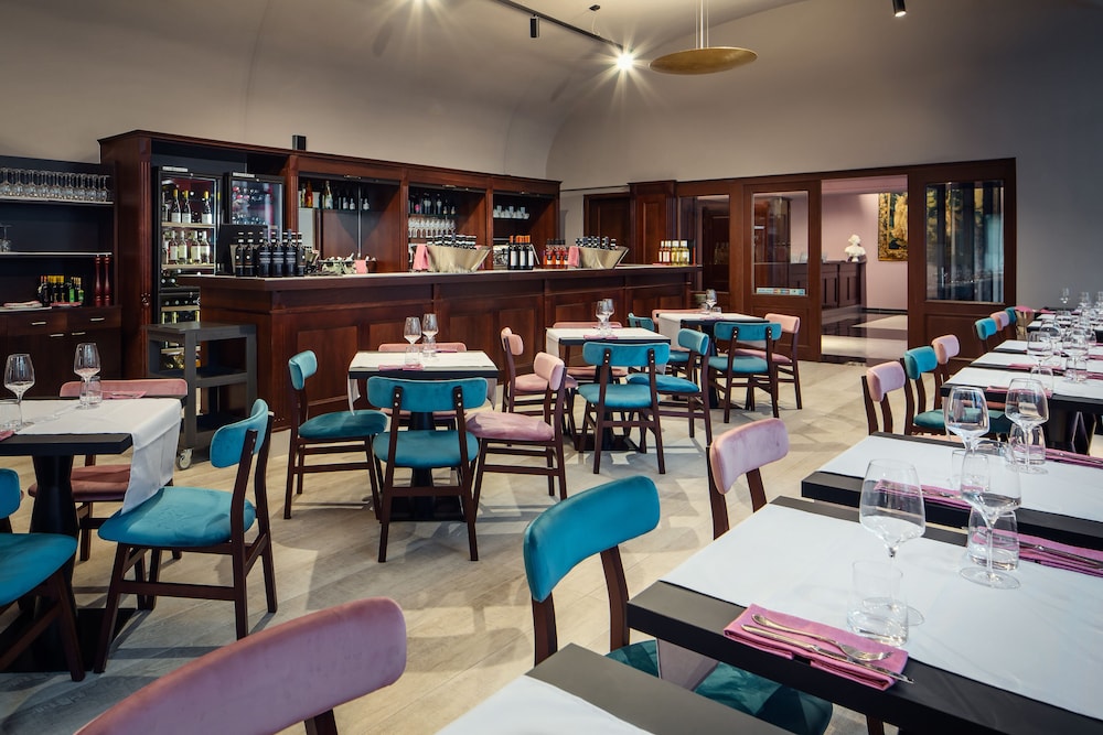 Michelangelo Grand Hotel Prague — Restaurant & bars in Prague, Prague