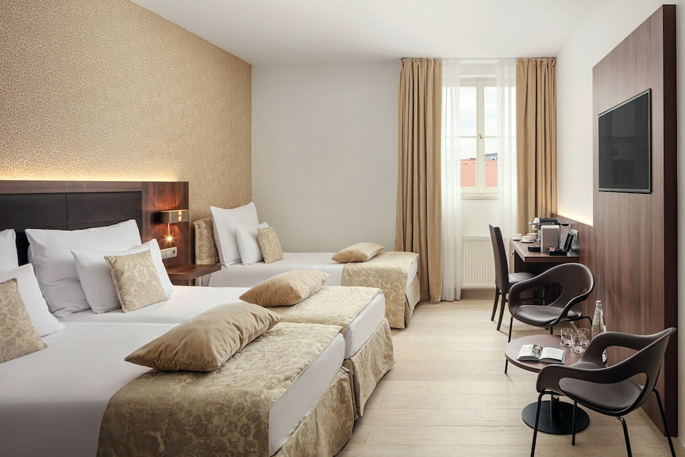 Michelangelo Grand Hotel Prague — Hotel rooms in Prague, Prague