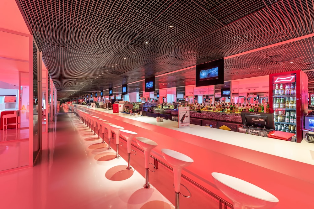 Hotel SU & Aqualand — Restaurant & bars in Antalya