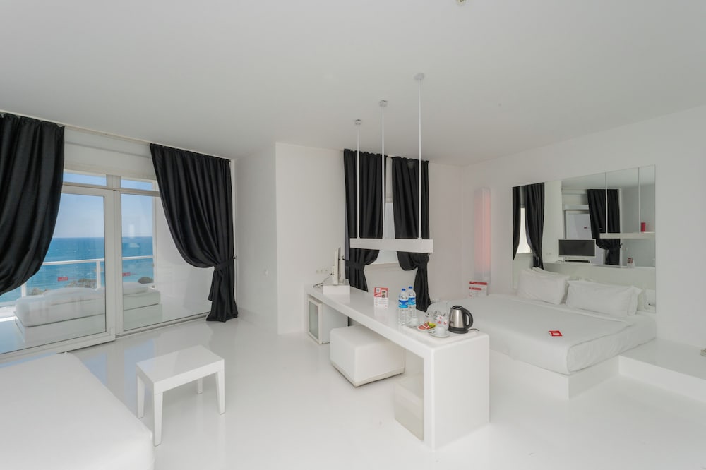 Hotel SU & Aqualand — Hotel rooms in Antalya
