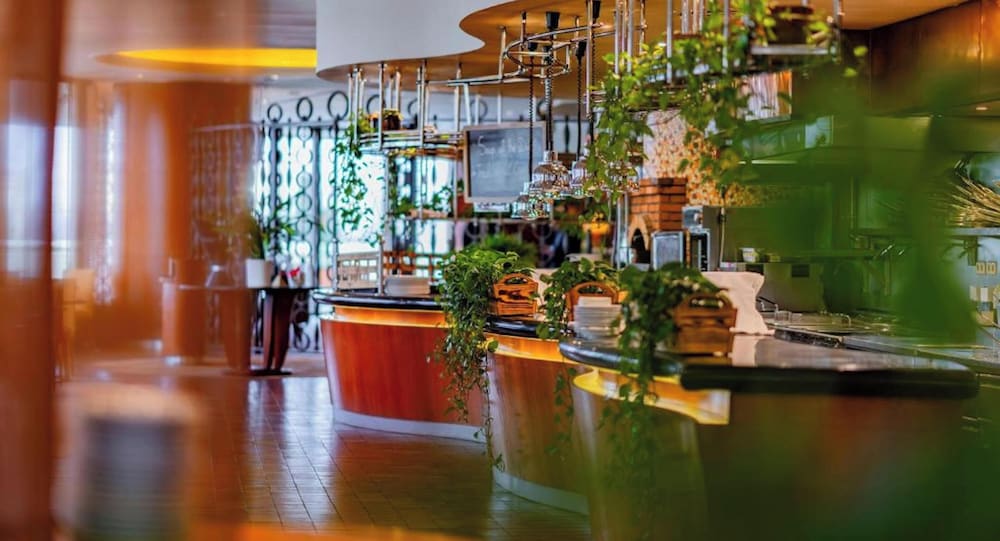 Grand Hotel Prague Towers — Restaurant & bars in Prague, Prague