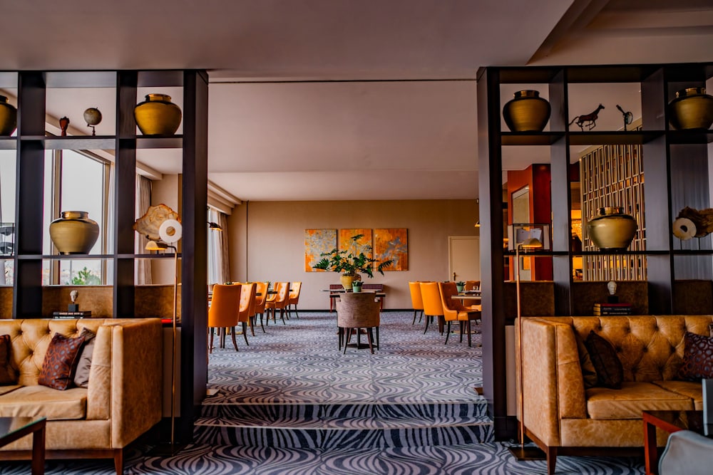 Grand Hotel Prague Towers — Restaurant & bars in Prague, Prague
