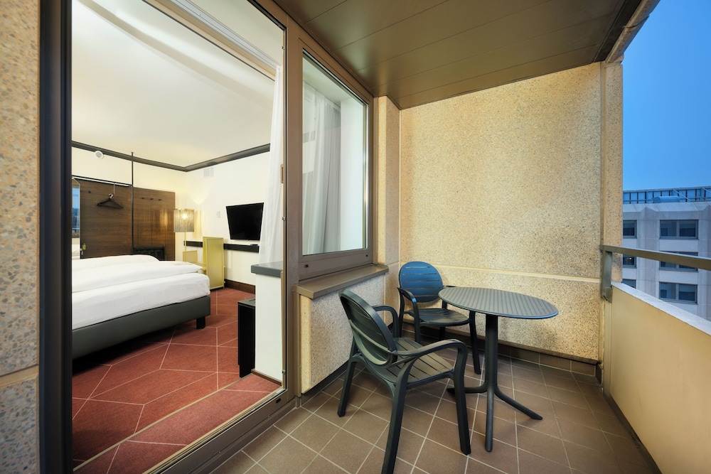Diplomat Hotel Prague — Hotel rooms in Prague, Prague