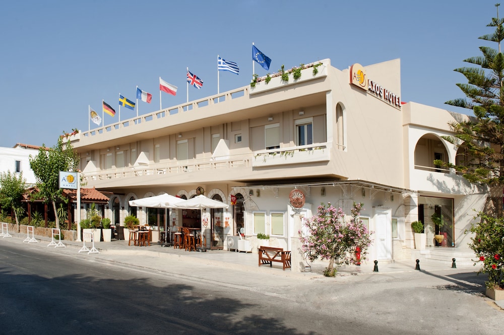 Axos Hotel — Hotel building in Rethymnon