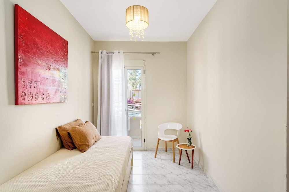 Axos Hotel — Hotel rooms in Rethymnon