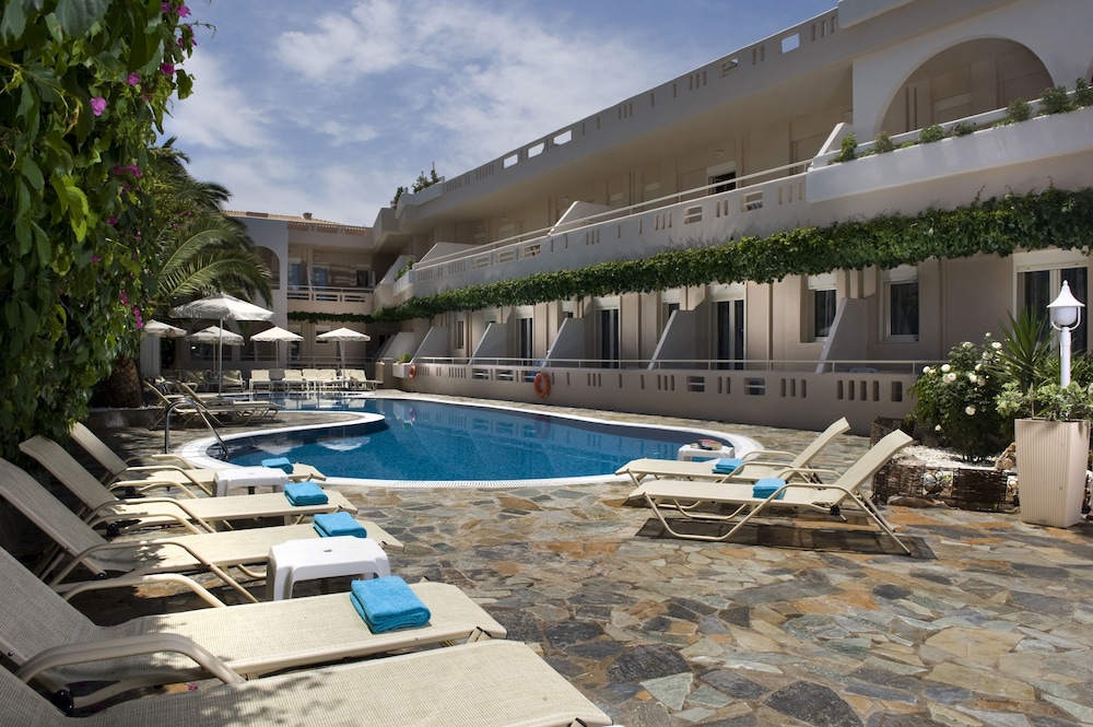 Axos Hotel — Main photo in Rethymnon