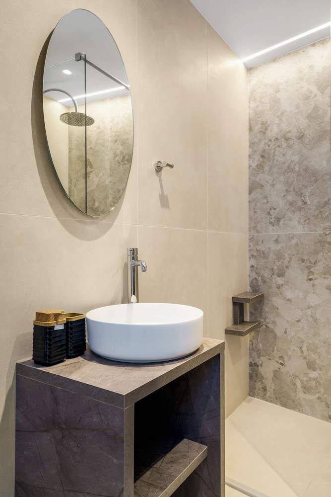 Axos Hotel — Hotel rooms in Rethymnon