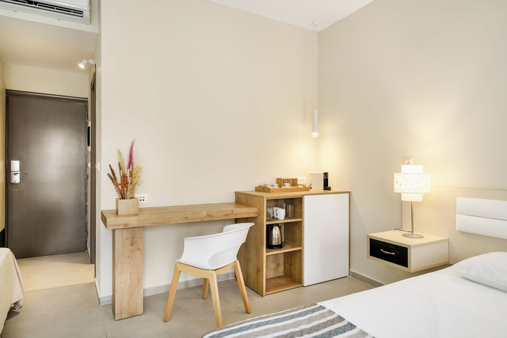Axos Hotel — Hotel rooms in Rethymnon