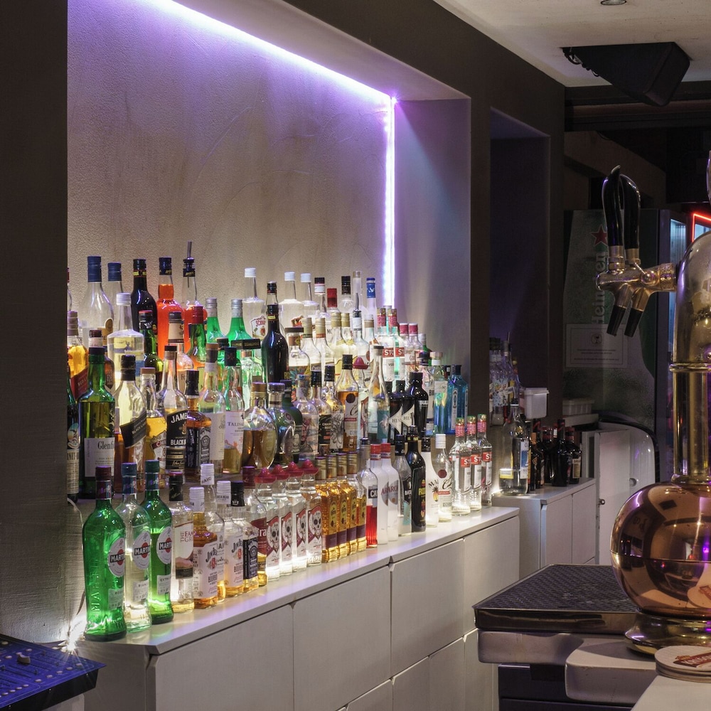 Axos Hotel — Restaurant & bars in Rethymnon