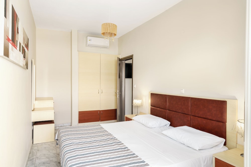 Axos Hotel — Hotel rooms in Rethymnon
