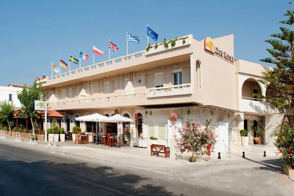 Axos Hotel — Hotel building in Rethymnon