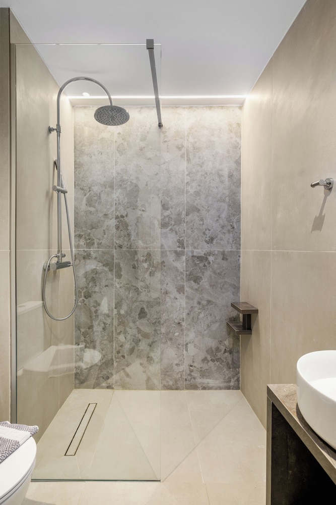 Axos Hotel — Hotel rooms in Rethymnon