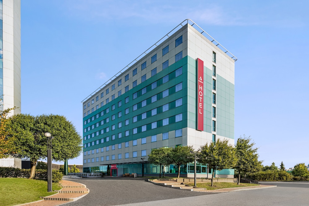 Amedia Express Prag, Trademark Collection by Wyndham — Hotel building in Prague, Prague