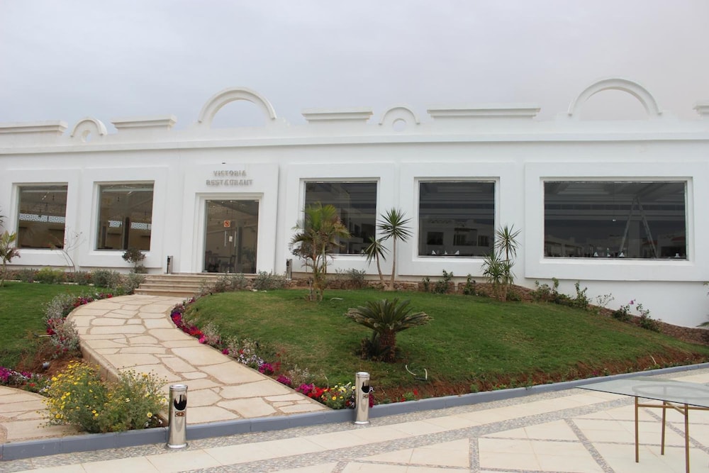 Old Vic Sharm Resort — Restaurant & bars in Sharm El Sheikh, Red Sea