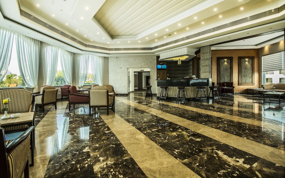 Old Vic Sharm Resort — Restaurant & bars in Sharm El Sheikh, Red Sea