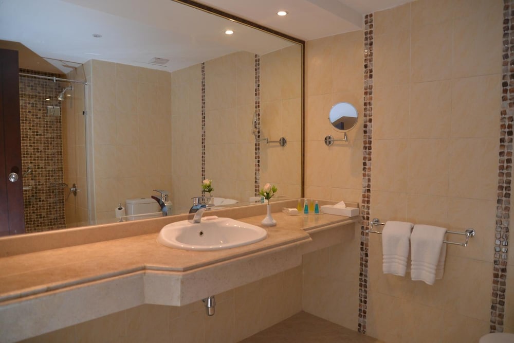Old Vic Sharm Resort — Hotel rooms in Sharm El Sheikh, Red Sea