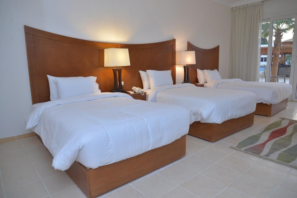 Old Vic Sharm Resort — Hotel rooms in Sharm El Sheikh, Red Sea