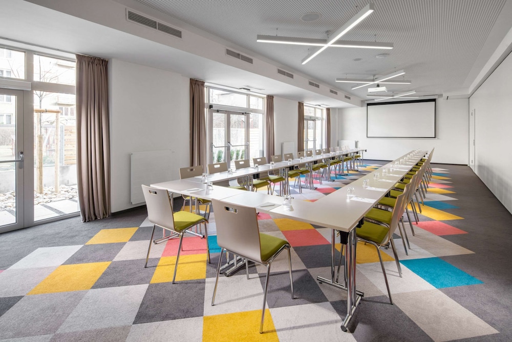 Comfort Hotel Prague City East — Hotel building in Prague, Prague