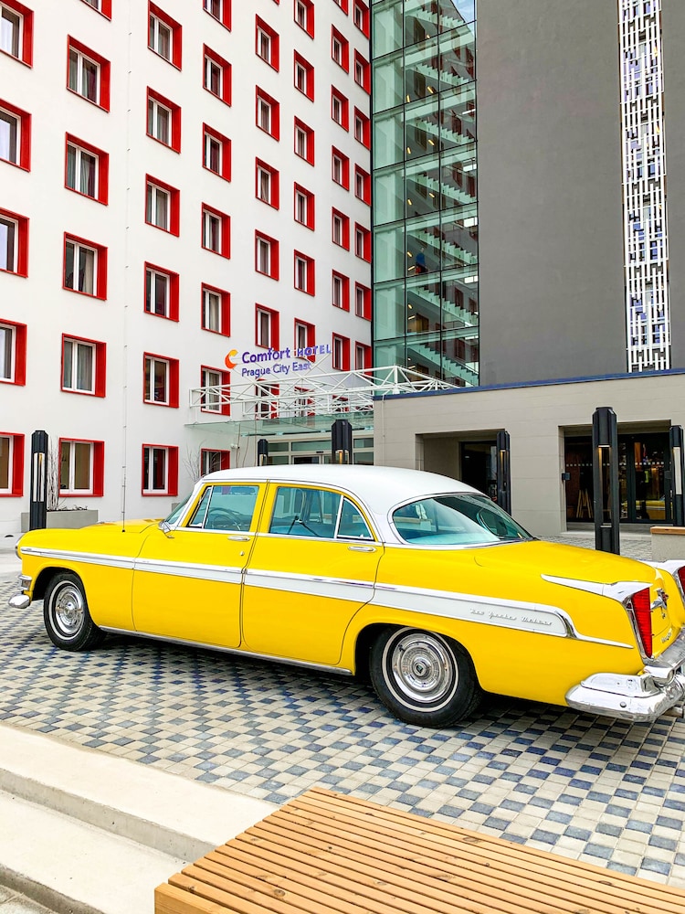Comfort Hotel Prague City East — Hotel building in Prague, Prague