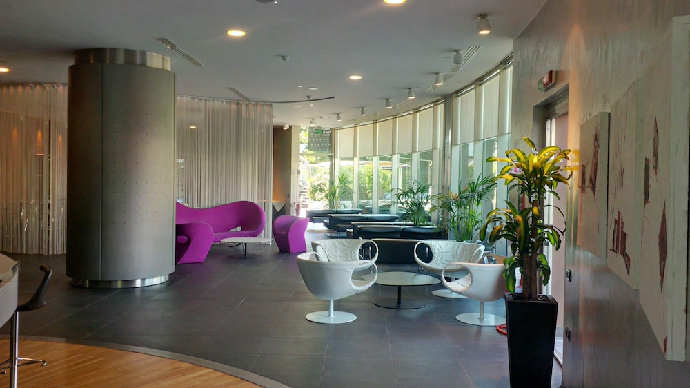 Best Western Plus The Hub Hotel — Hotel building in Milan, Lombardy