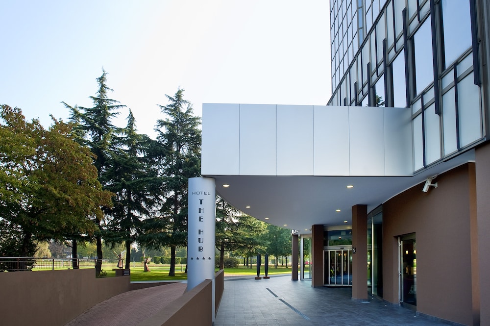 Best Western Plus The Hub Hotel — Hotel building in Milan, Lombardy
