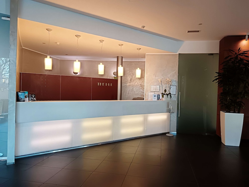 Best Western Plus The Hub Hotel — Hotel building in Milan, Lombardy