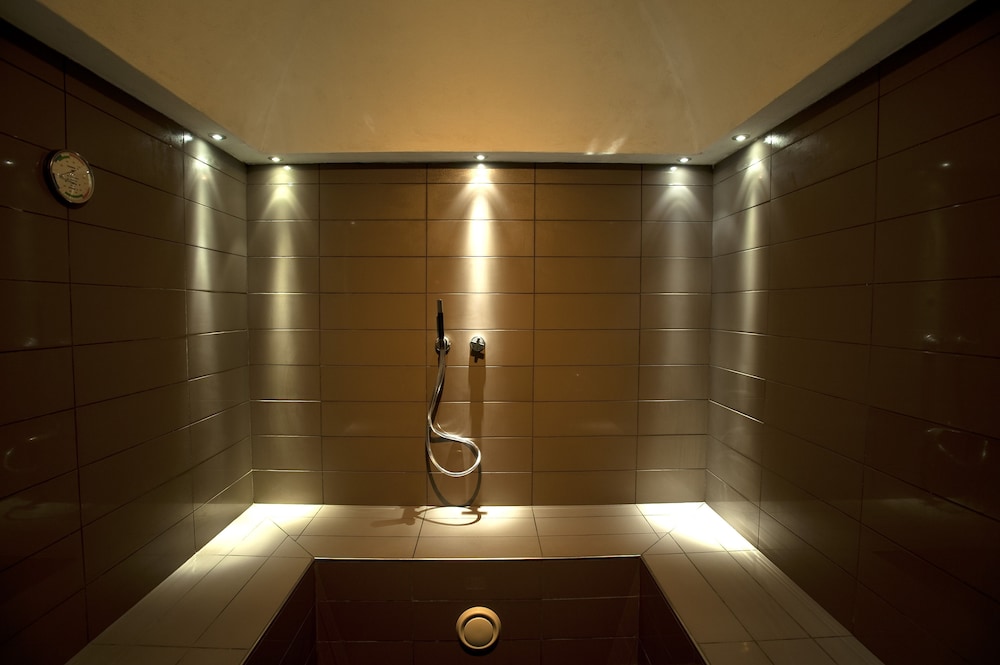 Best Western Plus The Hub Hotel — Spa in Milan, Lombardy
