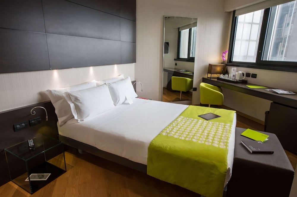 Best Western Plus The Hub Hotel — Hotel rooms in Milan, Lombardy