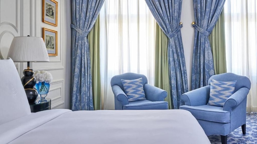 Four Seasons Hotel Prague — Hotel rooms in Prague, Prague