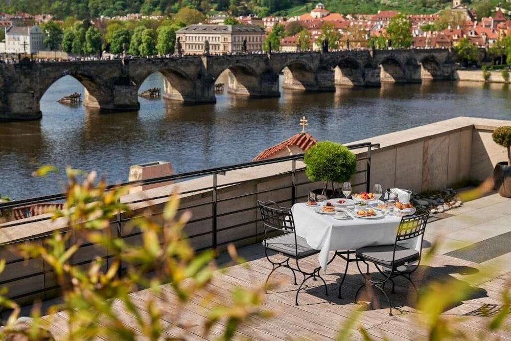 Four Seasons Hotel Prague - zdjęcie 2